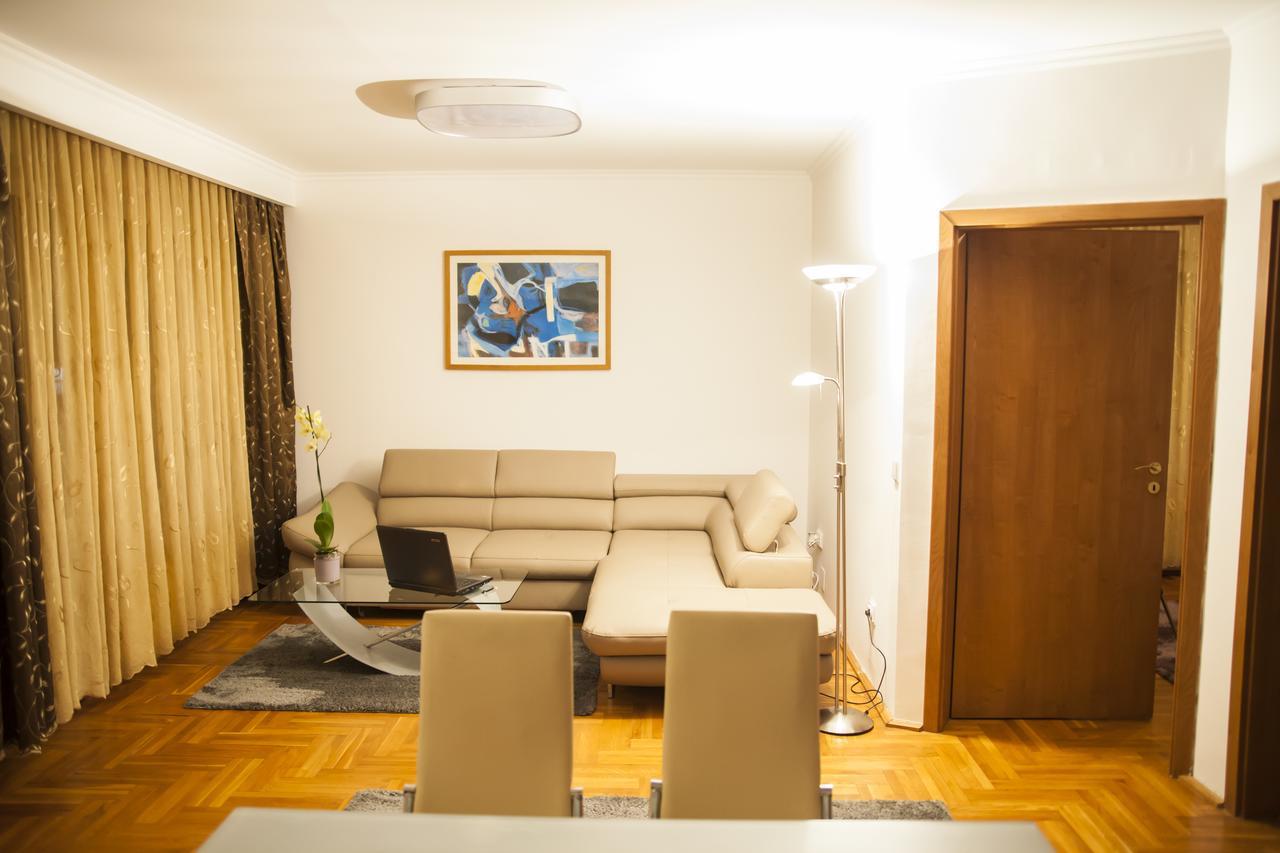 Business Class Apartment Cluj-Napoca Eksteriør billede