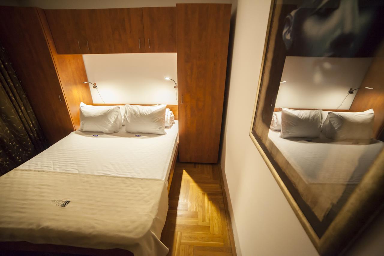 Business Class Apartment Cluj-Napoca Eksteriør billede