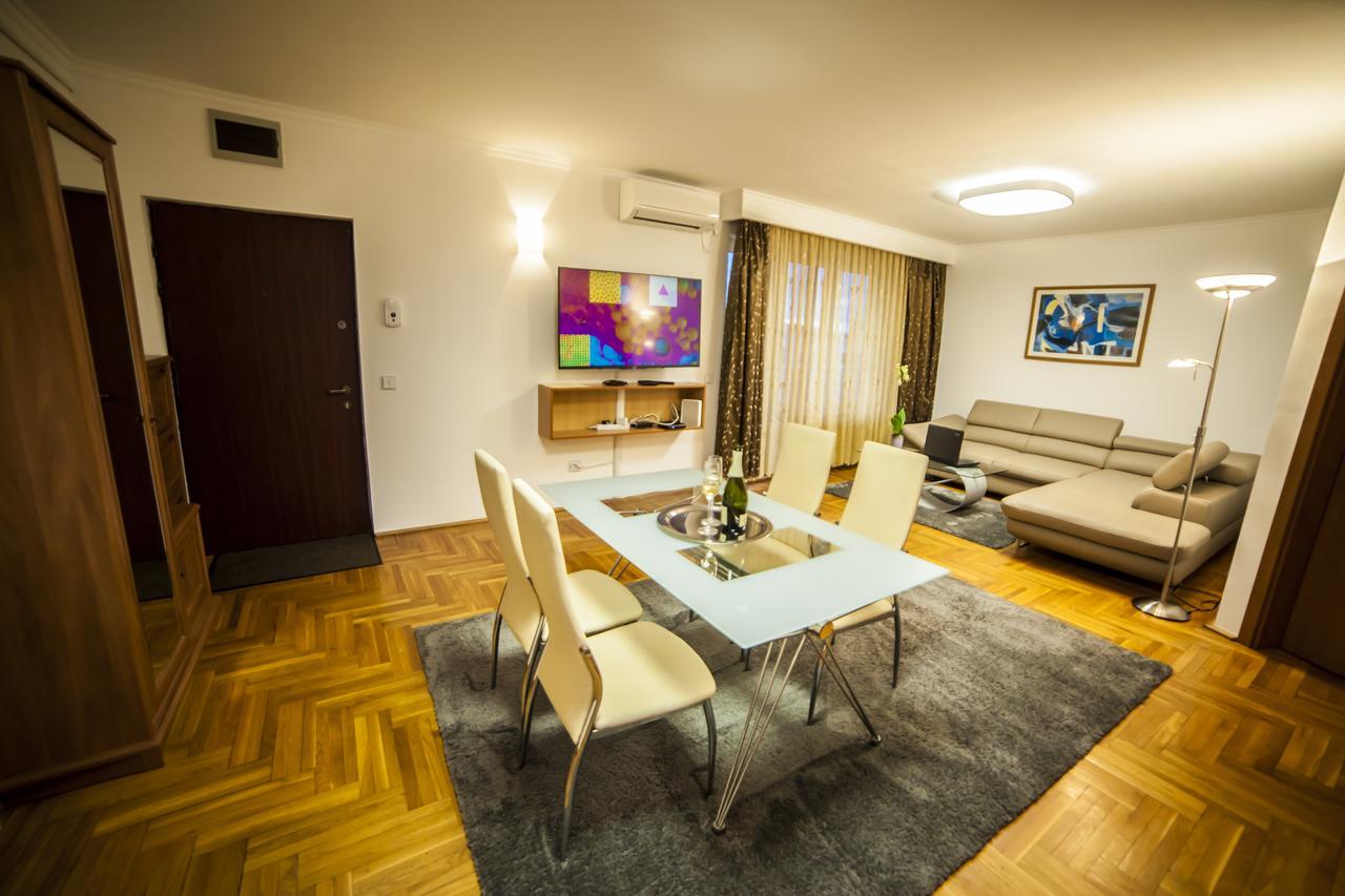 Business Class Apartment Cluj-Napoca Eksteriør billede