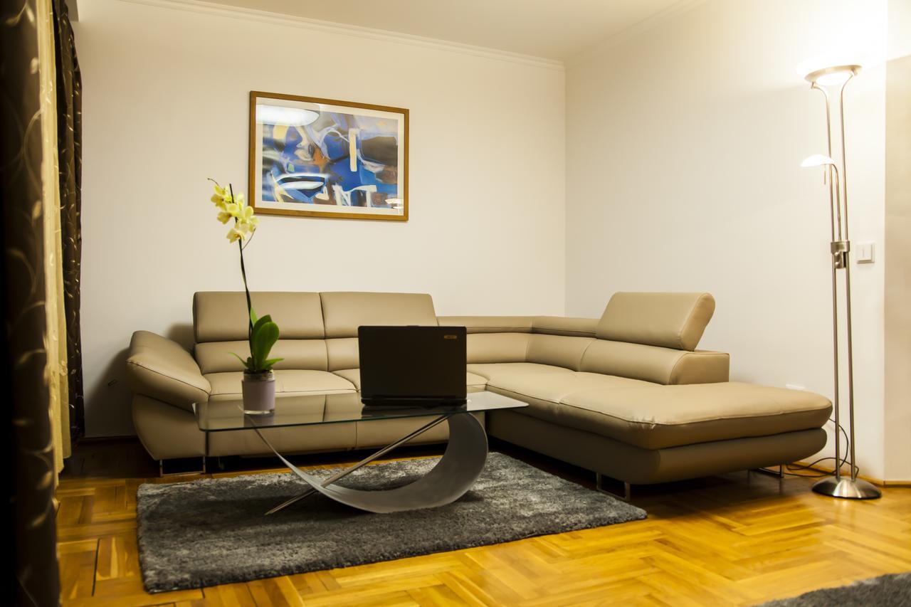 Business Class Apartment Cluj-Napoca Eksteriør billede