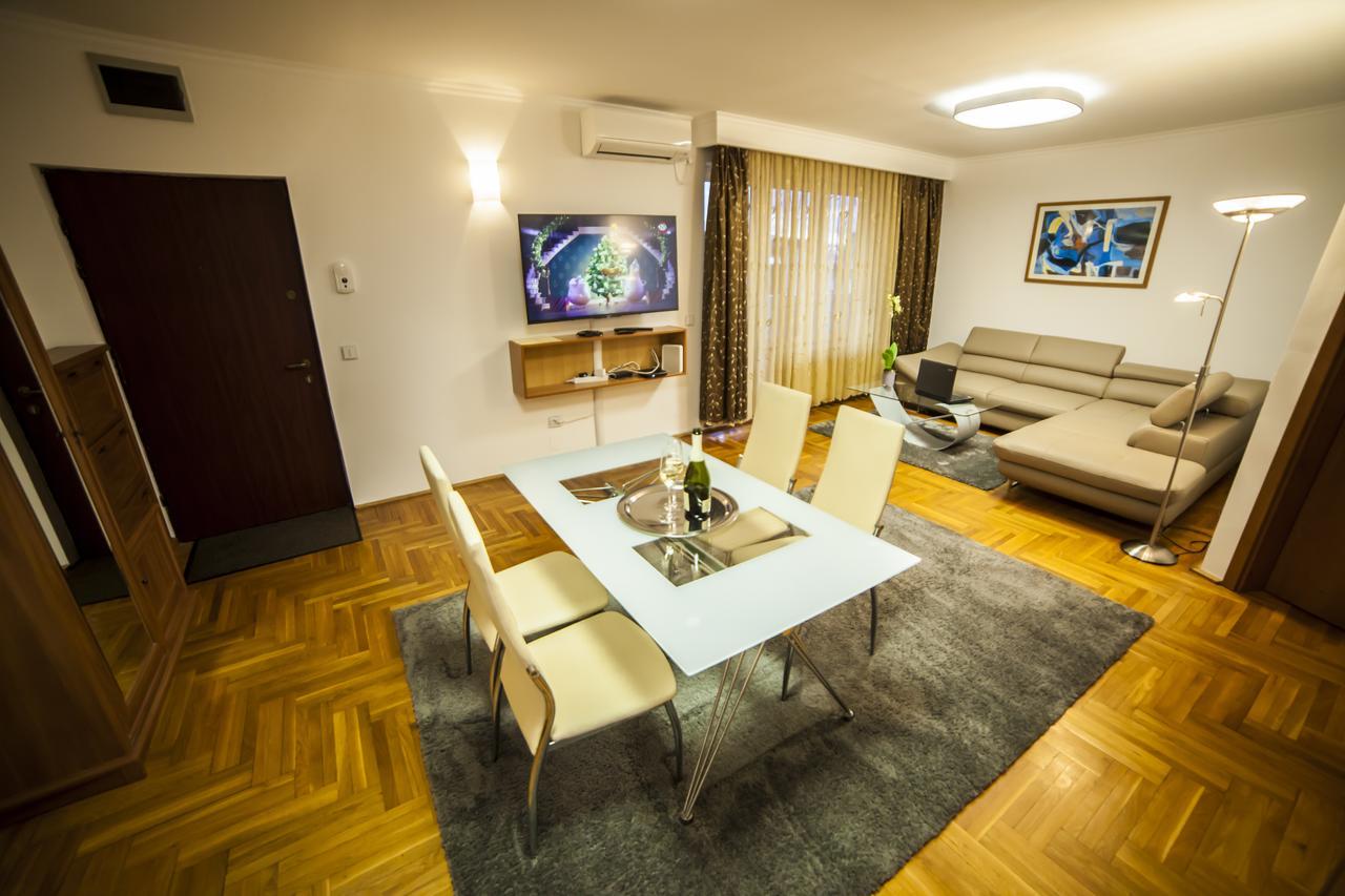 Business Class Apartment Cluj-Napoca Eksteriør billede